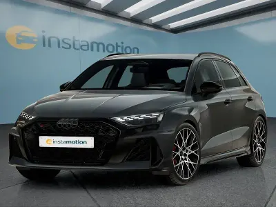 Neu Audi RS3 Sportback 400 PS (294 kW) 2025 Schwarz Kleinwagen