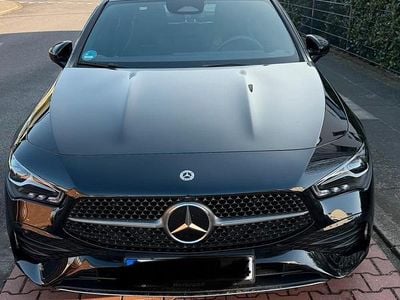 Schwarz Gebraucht 2024 Mercedes CLA200 AMG Coupé | 32.999 € (Guter Preis)