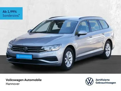 Gebraucht VW Passat Basis 150 PS (110 kW) 2023 Pyritsilber metallic Kombi