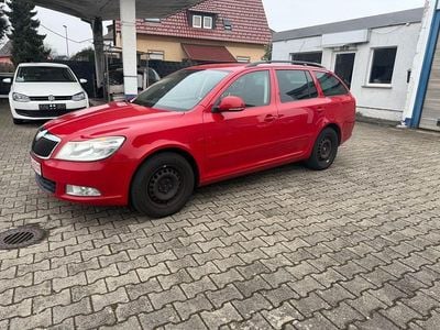 Corridarot Gebraucht 2011 Skoda Octavia Ambiente Kombi | 1.750 € (Superpreis)