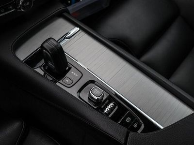 Second-hand Volvo XC90 R-Design 303 CP (222 kW) 2021 Albastru SUV