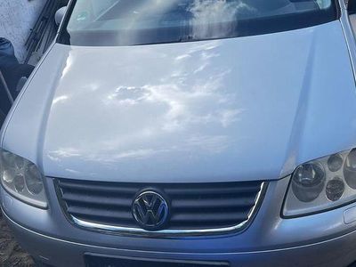 Gebraucht VW Touran 140 PS (102 kW) 2011 Silber Van / Kleinbus