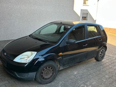 Usata Ford Fiesta 66 CV (48 kW) 2004 Nero Utilitaria