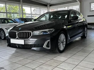 Gebraucht BMW 530 Luxury Line 286 PS (210 kW) 2023 Grau Limousine