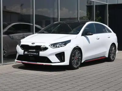 Gebraucht Kia ProCeed GT 204 PS (150 kW) 2019 Sonderlackierung deluxeweiss m Kombi
