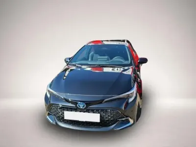 Gebraucht Toyota Corolla Team 196 PS (144 kW) 2024 Manufacturer Kombi