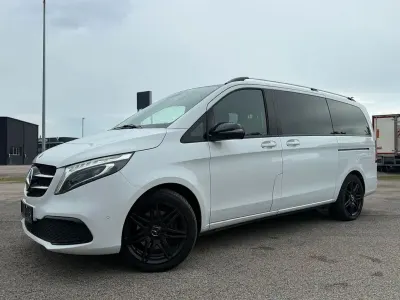 Gebraucht Mercedes V300 AMG 237 PS (174 kW) 2021 Weiß Van / Kleinbus