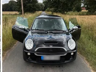 Gebraucht Mini Cooper S 163 PS (119 kW) 2004 Schwarz Kleinwagen