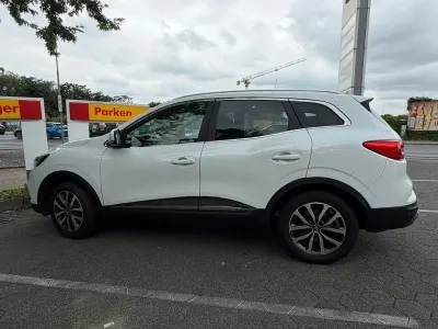 Gebraucht Renault Kadjar Intens 140 PS (102 kW) 2022 Weiß SUV