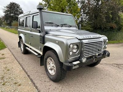 Grau Gebraucht 2013 Land Rover Defender SE SUV | 36.999 €