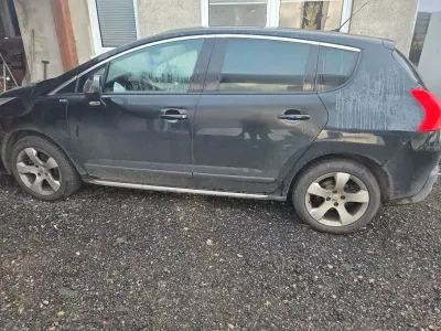 Gebraucht Peugeot 3008 Premium 156 PS (114 kW) 2010 Schwarz Kombi