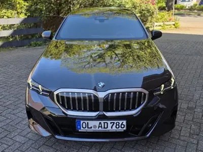 Usata BMW 520 M Sport 197 CV (144 kW) 2024 Grigio Berlina