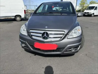 Gebraucht Mercedes B180 116 PS (85 kW) 2011 Kleinwagen