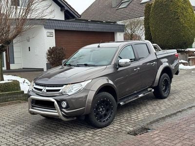 Braun Gebraucht 2017 Mitsubishi L200 Diamant Edition Abholung | 15.900 € (Fairer Preis)
