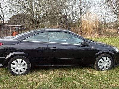 Gebraucht Opel Astra 140 PS (102 kW) 2006 Schwarz Cabrio