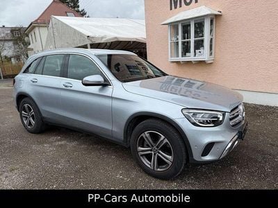 Gebraucht Mercedes GLC220 Advanced 194 PS (142 kW) 2022 Hightechsilbermet. SUV