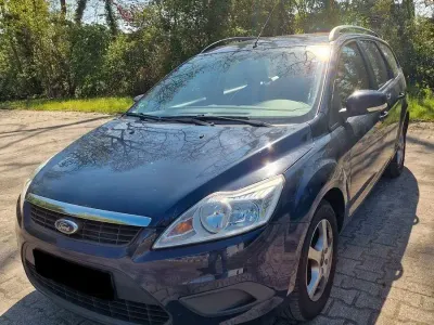 Gebraucht Ford Focus Style 101 PS (74 kW) 2009 Blau Kombi