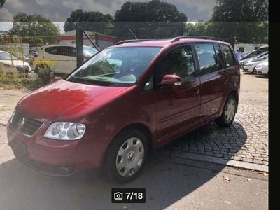 gebraucht VW Touran 2.0 TDI DSG Highline