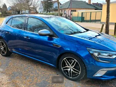 Gebraucht Renault Mégane IV GT 163 PS (119 kW) 2018 Blau Limousine