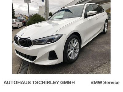Weiß Gebraucht 2022 BMW 330 Sport Line Kombi | 33.980 € (Fairer Preis)