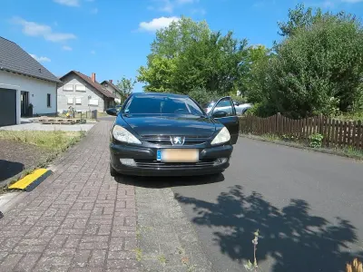 Gebraucht Peugeot 607 136 PS (100 kW) 2004 Schwarz Limousine