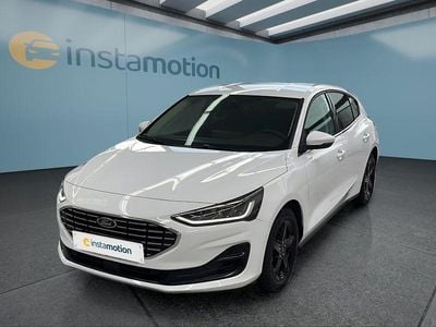 Gebraucht Ford Focus Titanium 125 PS (91 kW) 2024 Weiß Limousine