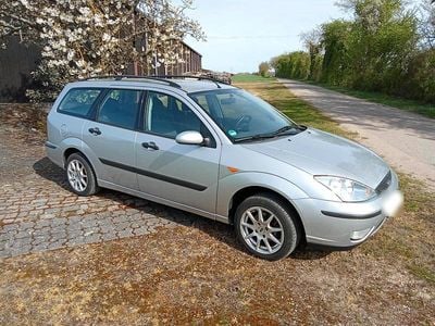 Second-hand Ford Focus 100 CP (73 kW) 2004 Argintiu Break