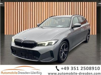 Grau Gebraucht 2024 BMW 330 M Sport Kombi | 38.980 € (Guter Preis)
