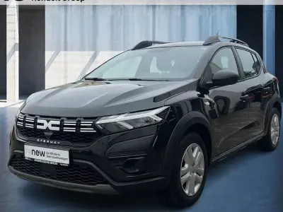 Second-hand Dacia Sandero Essentiel 101 CP (74 kW) 2024 Negru Berlinǎ