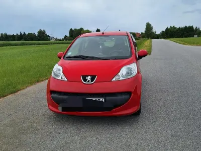 Gebraucht Peugeot 107 70 PS (51 kW) 2006 Rot Kleinwagen