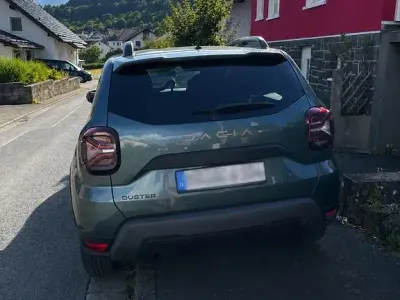 Gebraucht Dacia Duster Extreme 150 PS (110 kW) 2024 Grün SUV