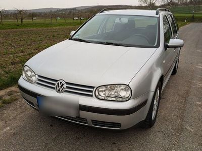 gebraucht VW Golf IV Variant 1.6 105PS mit AHK