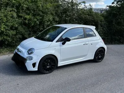 Gebraucht Abarth 595 165 PS (121 kW) 2023 Weiß Limousine