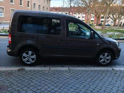 Usata VW Caddy 102 CV (75 kW) 2013 Marrone Monovolume