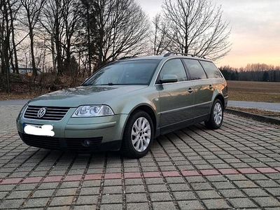 Usata VW Passat 130 CV (95 kW) 2003 Verde Station wagon