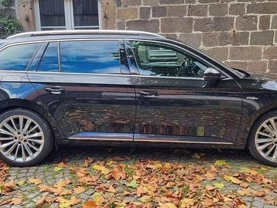 Gebraucht Skoda Superb LAURIN & KLEMENT 272 PS (200 kW) 2019 Schwarz Kombi