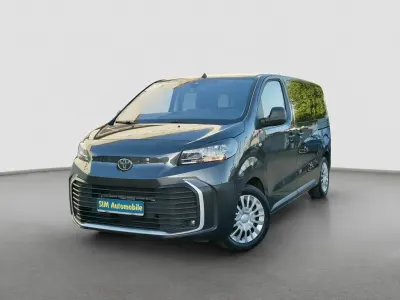 Gebraucht Toyota Proace Verso Comfort 144 PS (105 kW) 2024 Titanium gray Kombi