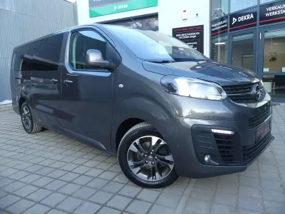 Gebraucht Opel Zafira Life 177 PS (130 kW) 2022 Mondstein grau/e:vulkan grau Van / Kleinbus