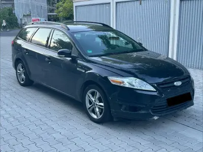 Gebraucht Ford Mondeo 120 PS (88 kW) 2011 Schwarz Limousine