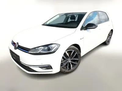 Second-hand VW Golf VII IQ Drive 131 CP (96 kW) 2019 Alb