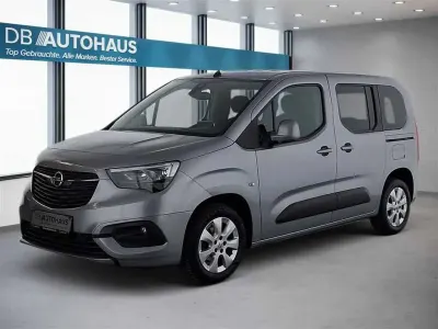 Używany Opel Combo Life Elegance 102 KM (75 kW) 2021 Srebrny Minivan