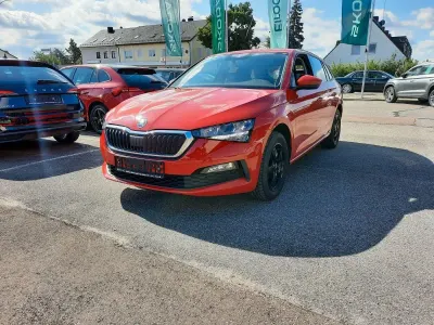 Gebraucht Skoda Scala Cool Plus 95 PS (69 kW) 2019 Rot Kleinwagen