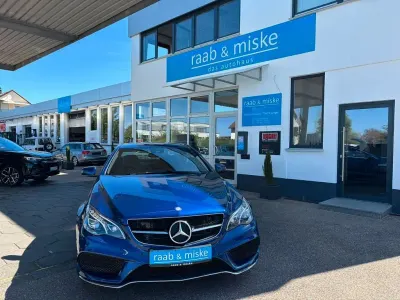 Gebraucht Mercedes E350 AMG 258 PS (189 kW) 2016 Blau Coupé