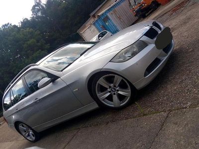 Gebraucht BMW 320 166 PS (122 kW) 2007 Silber Kombi