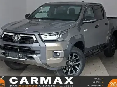 Gebraucht Toyota HiLux 204 PS (150 kW) 2023 Oxide bronze (metallic) Pickup