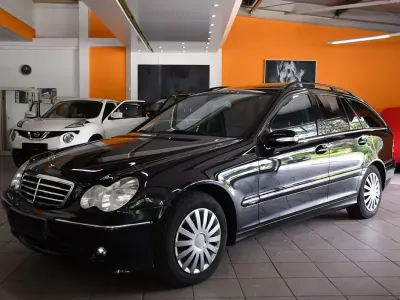 Gebraucht Mercedes C180 143 PS (105 kW) 2007 Schwarz Kombi