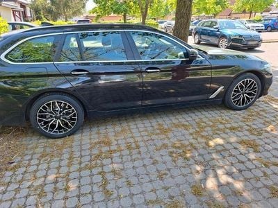 Gebraucht BMW 520 190 PS (139 kW) 2018 Schwarz Kombi