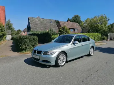Gebraucht BMW 320 Advantage 163 PS (119 kW) 2006 Grau Limousine