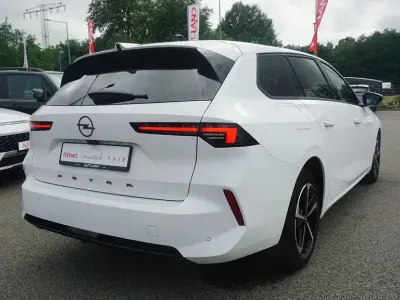 Gebraucht Opel Astra GS Line 131 PS (96 kW) 2025 Arktis weiß Kleinwagen