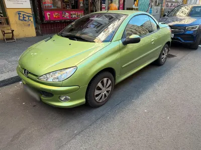 Gebraucht Peugeot 206 CC 109 PS (80 kW) 2004 Grün Cabrio